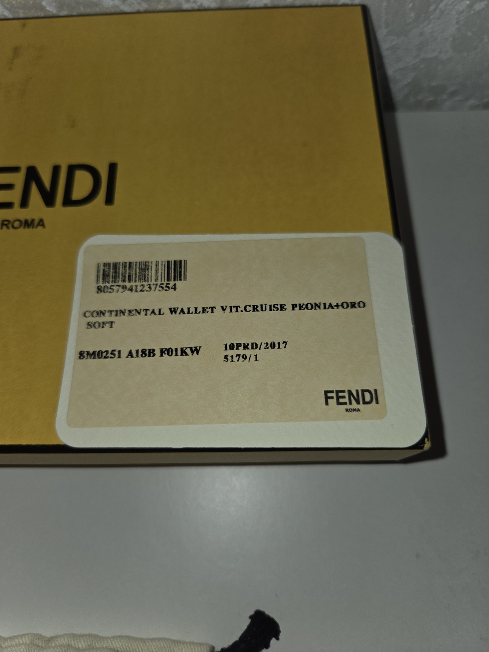 Fendi Pink Leather Envelope Wallet with Logo - Picture 12 of 13
